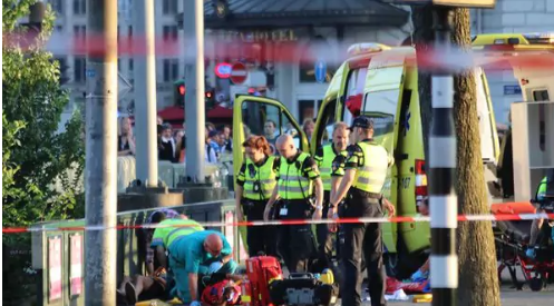 Ámsterdam: Conductor de auto atropella a cinco personas e intenta huir