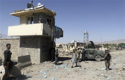 Afganistán: Ataque en estación de policías deja al menos cinco muertos