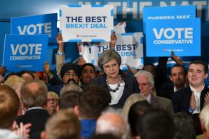 Cierre campaña electoral británica marcada por atentados