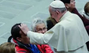 Papa solicita más compromiso contra la trata de personas
