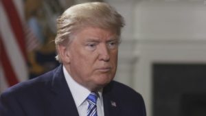 Trump propone construcción de muro “transparente” para evitar costales de droga