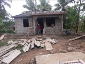 Gobierno construye casa de anciano de 117 años en Sabana de la Mar tras reportaje de NCDN