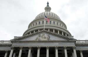 EEUU: dos  republicanos anuncian oposición a proyecto ley que reemplazará Obamacare
