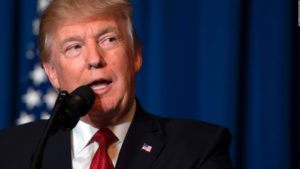EEUU: Trump pide al fiscal general abandonar el proceso contra Arpaio