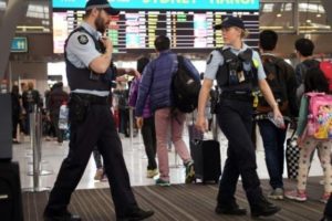 Australiana: policía inculpa al EI el plan de atentado contra un avión