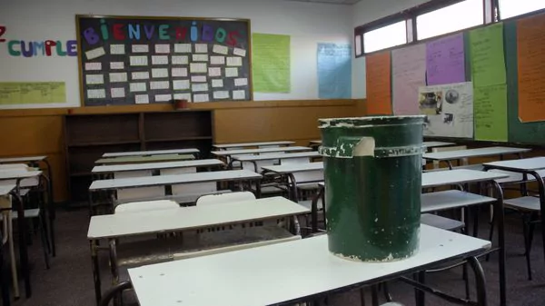 La huelga de maestros públicos en Perú, que afecta desde hace más de dos meses a 3,5 millones de escolares, se ha convertido en un férreo pulseo entre el gremio y el gobierno que acusa 