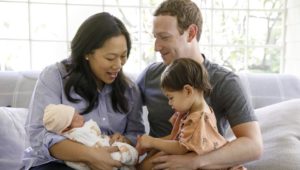 El director ejecutivo y cofundador de Facebook, Mark Zuckerberg, ha anunciado este lunes el nacimiento de August, su segunda hija, un feliz acontecimiento evidentemente anunciado a través de un post en la red social.