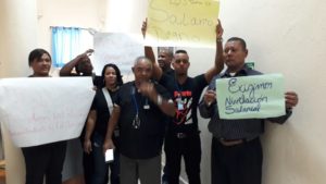 Radiólogos realizan huelga en demanda de aumento salarial