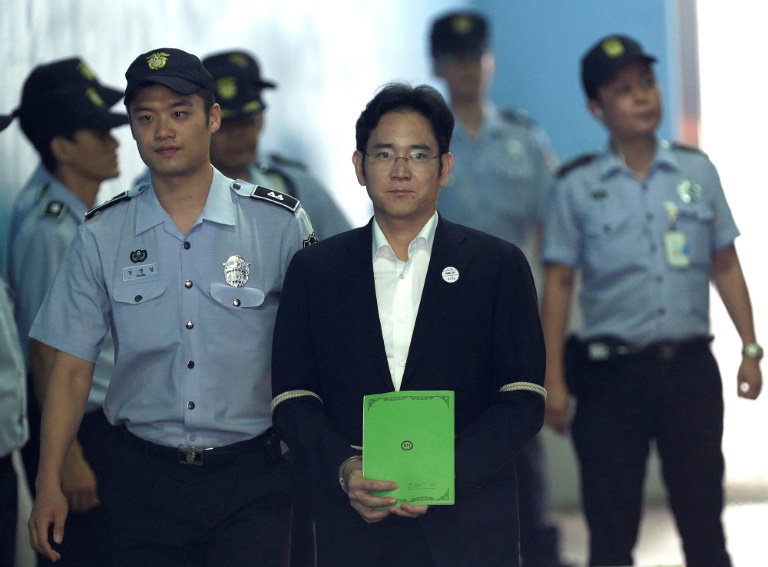 Fiscalía surcoreana exige condena a heredero de Samsung por corrupción