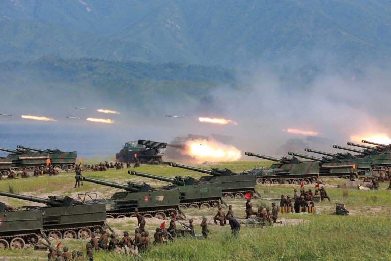 Corea del Norte lanza misiles en simulacros entre soldados de EEUU y Corea del Sur