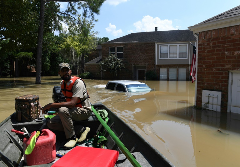 Continúan evacuaciones en Texas pese a la bajada de las aguas tras Harvey