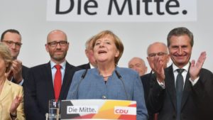 Angela Merkel gana en las primeras proyecciones de las elecciones en Alemania