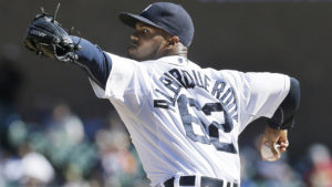 Detroit Tigers relief pitcher Al Alburquerque throws during the ninth inning of the first game of a baseball doubleheader against the Chicago White Sox, Monday, Sept. 21, 2015, in Detroit. (AP Photo/Carlos Osorio)