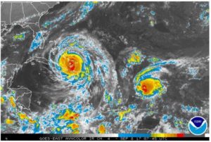 Siguen avisos de inundaciones en RD por huracán Irma aunque está al sureste de Bahamas 