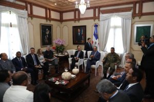 Presidente Medina reunido en Palacio con autoridades de localidades afectadas por aguaceros