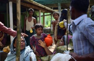 Unos 87,000 refugiados rohinyás llegaron a Bangladés en diez días