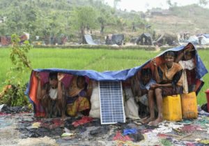 Miles de rohinyás, continúan atrapados en tierra de Birmania y Bangladés