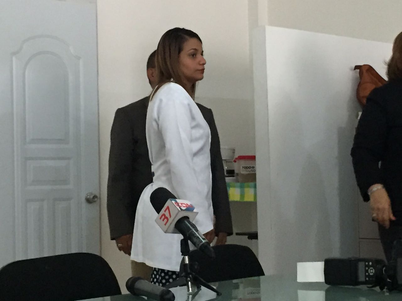 Amplias expectativas por rueda de prensa de doctora que vinculan a caso Emely Peguero