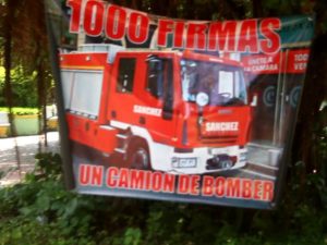 Firman libro para pedir un camión de bomberos en Sánchez                        