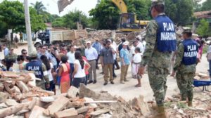 Aumentan a 305 la cifra de muertos tras terremoto en México