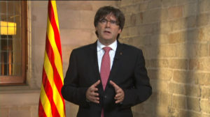 Los independentistas catalanes, encabezados por el presidente regional, Carles Puigdemont, lanzaron este jueves la campaña por el sí en el referéndum de autodeterminación del 1 de octubre, 