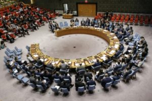 El Consejo de Seguridad de Naciones Unidas planea adoptar este lunes nuevas sanciones contra Corea del Norte a iniciativa de EEUU, que suavizó sus demandas para buscar el apoyo de Rusia y China.