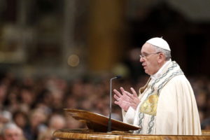 Papa pide políticas de acogida que acaben con 