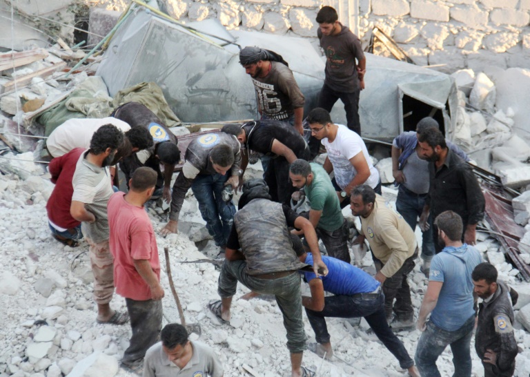 Siria: mueren al menos 28 civiles tras ataques aéreos