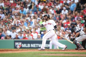 Bates dominicanos encabezan explosión de Boston ante Astros para evitar barrida