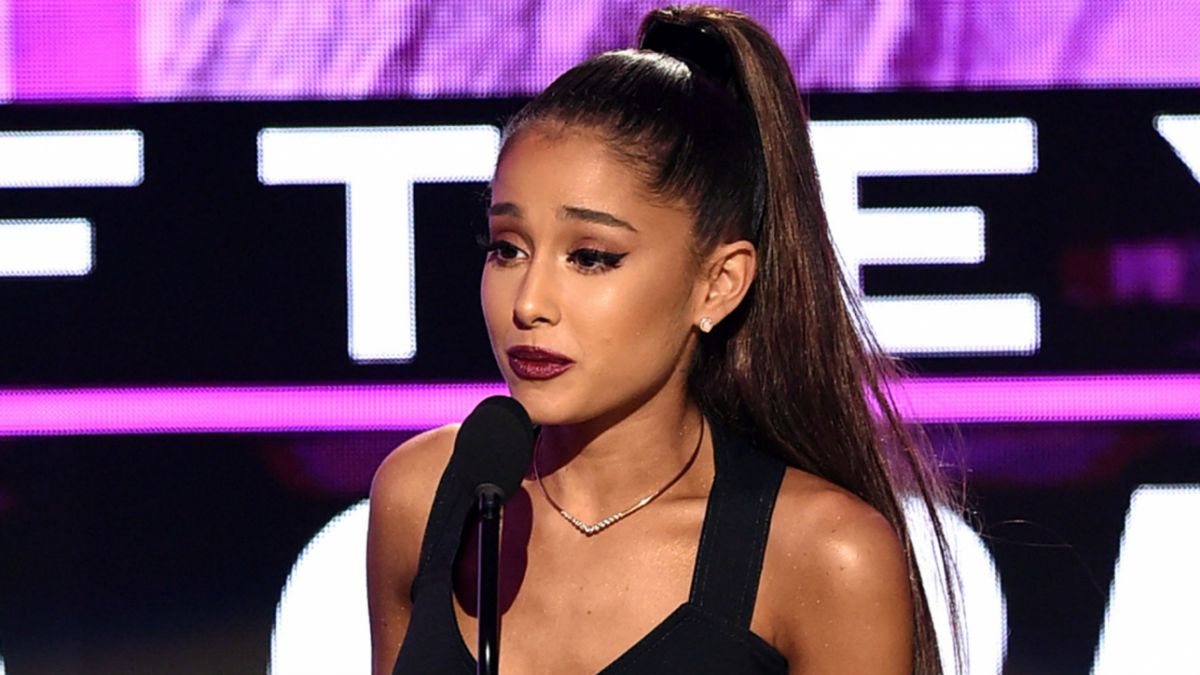 Ariana Grande pide endurecer ley de armas tras tiroteo en Las Vegas