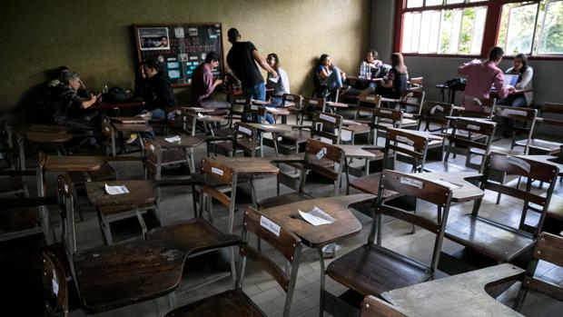 Dos estudiantes resultan muertos en tiroteo en un colegio de Brasil