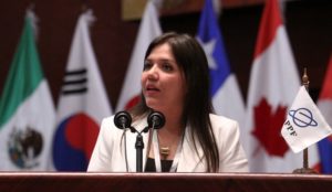 Presidente de Ecuador designa vicepresidenta interna en reemplazo de Jorge Glas 