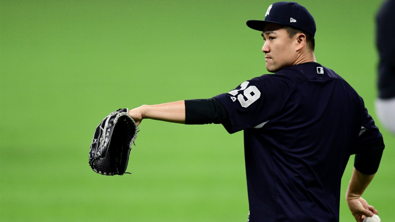 Masahiro Tanaka sale a mantener con vida Yankees en la Serie Divisional