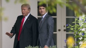 EE.UU. pensaría en acuerdo comercial con Canadá pero sin México