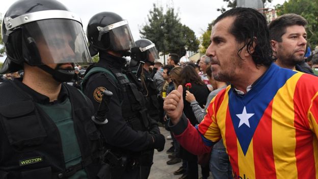 Al menos 337 heridos por enfrentamiento durante referéndum catalán