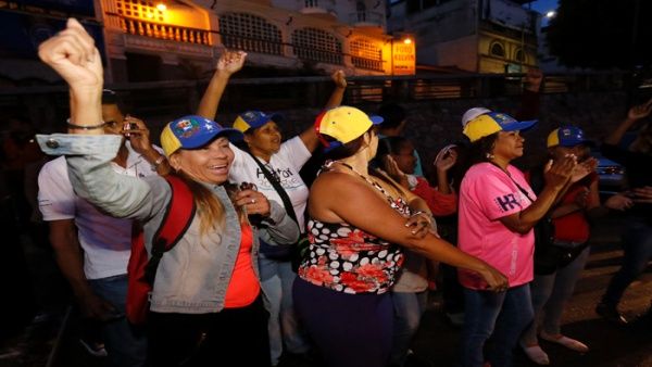 Venezuela: autoridades confirman que el 95% de los centros de votaciones están abiertos