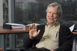 Estadounidense Richard Thaler gana Premio Nobel de Economía