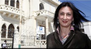 Primer ministro de Malta “sospechoso” por muerte de periodista de escándalo Papeles Panamá