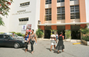 Seis de 20 infantes afectados por bacteria permanecen en Maternidad La Altagracia