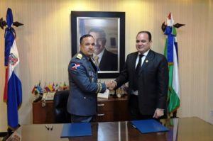 Policía Nacional y Colegio de Abogados firman acuerdo de cooperación interinstitucional