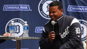 Dominicano Ramón Santiago es el nuevo coach de primera base en Tigres de Detroit