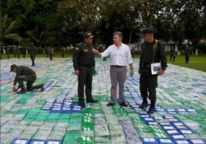 El Presidente de Colombia anuncia el mayor decomiso de cocaína en su historia