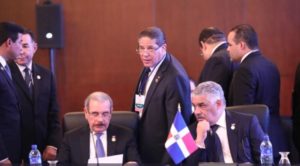 Danilo Medina ingresa al salón de plenarias del SICA