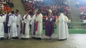 Arzobispo de Santo Domingo aboga por fin de injusticias y otros males