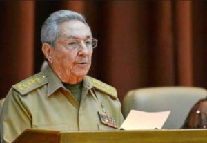  Raúl Castro pospone su marcha y dejará el poder el 19 de abril de 2018