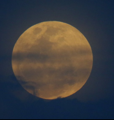 Espectáculo lunar: Primera superluna azul en 35 años