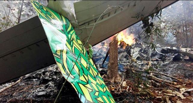 Costa Rica evalúa causas de un accidente aéreo que dejó 12 muertos