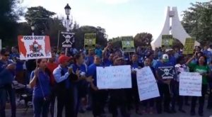 Profesores en San Juan realizan piquete contra explotación de mina
