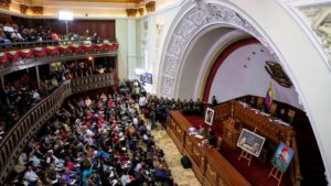 Constituyente venezolana inicia discusión para definir su funcionamiento
