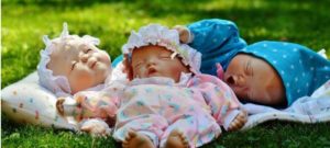 Decomisan muñecas infantiles con pene en Paraguay